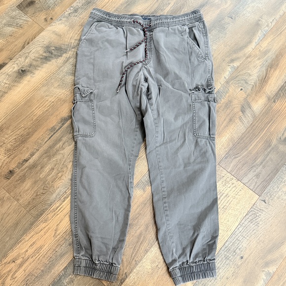 American rag Other - men petite 31W medium cargo pants American rag 100% cotton grey natural fabrics